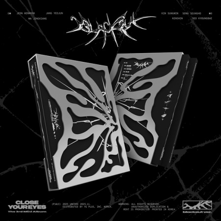 Close Your Eyes Blackout Blackout Version incl. Photobook, Postcard Set, Selfie Photocards, Stickers + Folded Poster CD