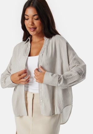 VERO MODA Vmbumpy L/S Oversize Shirt Wvn Snow White/Moon Rock L VERO MODA Vmbumpy L/S Oversize Shirt Wvn Snow White/Moon Rock L