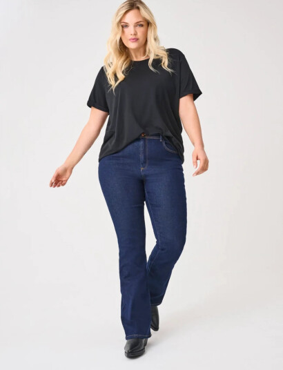 ONLY Carmakoma Carsally Hw Flared Jeans Dnm Bj370 Noos - Blue - 44 x 32