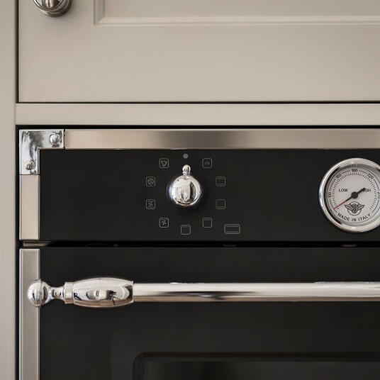 Bertazzoni Heritage Serien F609HEREKTNE integrert stekeovn Bertazzoni Heritage Serien F609HEREKTNE integrert stekeovn
