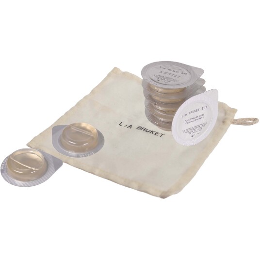 L:a Bruket 323 Plumping Ice Cube Ansiktsserum Wild Berry 5 ml