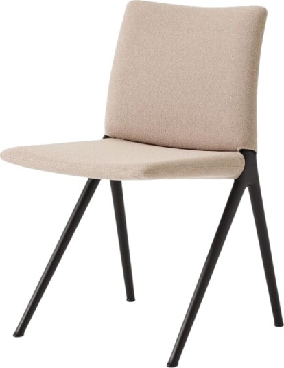 &Tradition Kape IF7 Spisestol Varm Sort/ Grain 61252