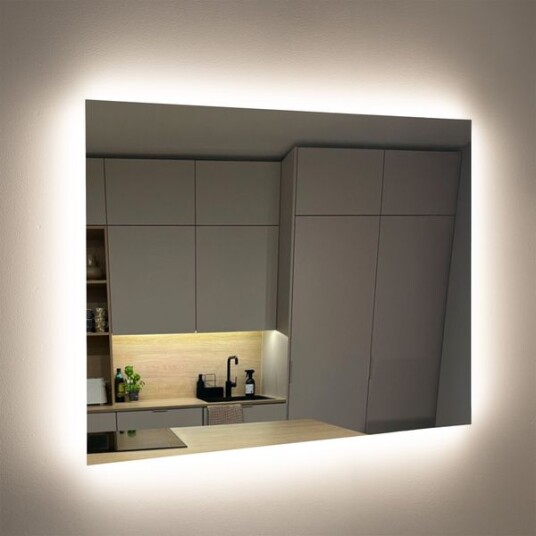 AGGE LED speilbelysning 17W / 3000 6000K / 800x1000 mm AGGE LED speilbelysning 17W / 3000 6000K / 800x1000 mm