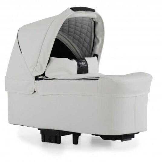 Emmaljunga 2022 NXT Select Bag Lounge Leatherette White Emmaljunga 2022 NXT Select Bag Lounge Leatherette White