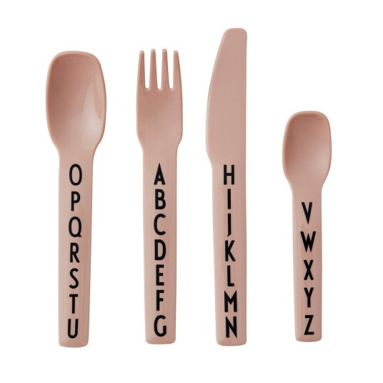 Design Letters barnebestikk melamin Nude Design Letters barnebestikk melamin Nude