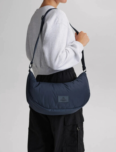 Markberg Cloudmbg Sling Bag Recycled Navy ONE SIZE Markberg Cloudmbg Sling Bag Recycled Navy ONE SIZE