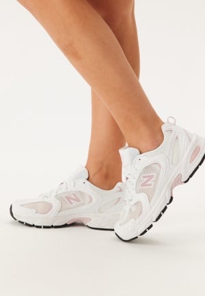 New Balance U530csa Sneaker White/Pink 39.5 New Balance U530csa Sneaker White/Pink 39.5