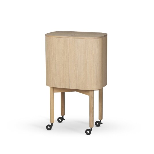 Northern Loud barskap p? hjul Light oiled oak Northern Loud barskap p? hjul Light oiled oak
