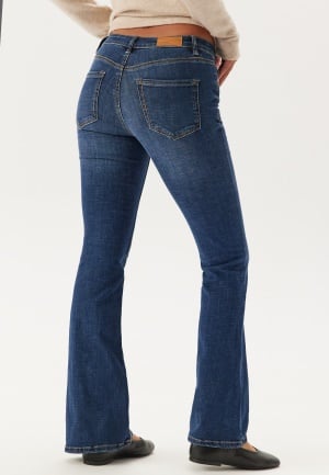 VERO MODA Vmflash Mr Flared Jeans Li3110 Dark Blue Denim XS/30 VERO MODA Vmflash Mr Flared Jeans Li3110 Dark Blue Denim XS/30