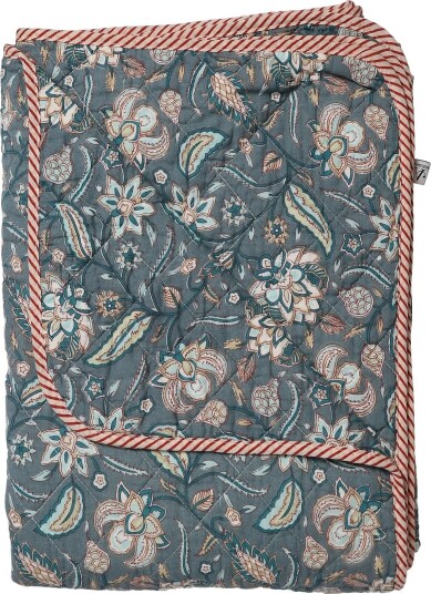 Au Maison Quilt Ethnic Big Flower Dark Blue 140X220 Cm DARK BLUE 140X220 cm