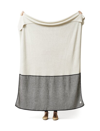 Form & Refine Aymara Plaid Cream Form & Refine CREAM/OFF WHITE AND DARK GREY 130X170CM