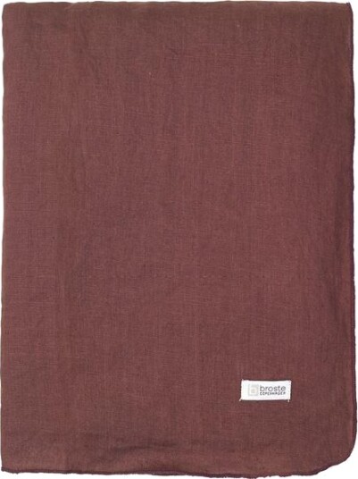 Broste Copenhagen Gracie duk 160x300 cm aubergine Broste Copenhagen Gracie duk 160x300 cm aubergine