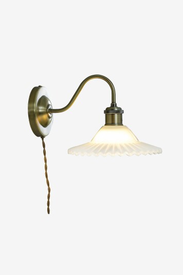 Aneta Lighting   Vegglampe Silvia   Messing