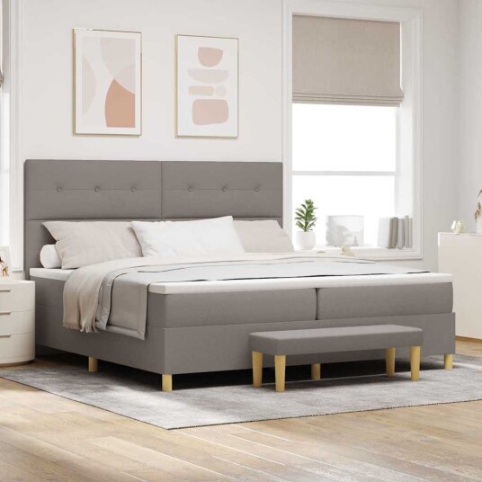 Box Spring Seng med Madrass & Benk Taupe 200x200 cm Stoff