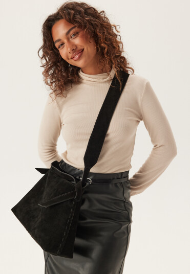 Make Way Suede Knot Shoulder Bag