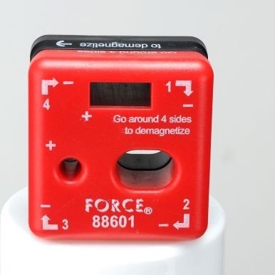 FORCE 88601 Magnetiserings- / avmagnetiseringsblokk