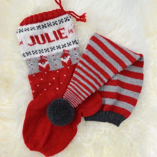 Bluum Strik Strikk Nisselue og Julestrømpe Nisse - garnpakke i Bluum Pure Eco Baby Wool Bluum Strik Strikk Nisselue og Julestrømpe Nisse - garnpakke i Bluum Pure Eco Baby Wool