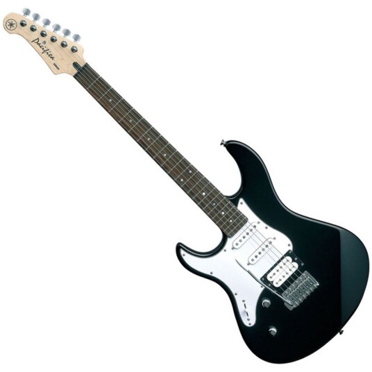 Yamaha Pacifica 112J elektrisk gitar for venstrehendte (svart) - Nesten ny Yamaha Pacifica 112J elektrisk gitar for venstrehendte (svart) - Nesten ny