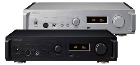 Teac UD-701N forforsterker med streamer og hodetelefonforsterker Sølv