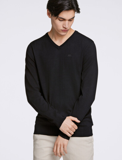 Lindbergh Ecovero V-Neck L/S Knit - Black - M