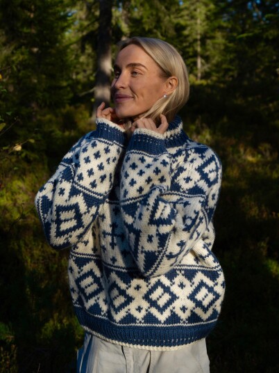 House Of Yarn Øk 09-02 Lyngøya Genser