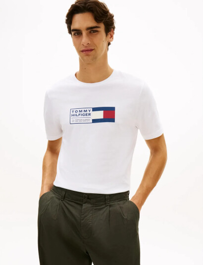 Tommy Hilfiger Brand Love Text Box Tee White XL Tommy Hilfiger Brand Love Text Box Tee White XL