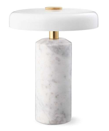 Design by Us Trip oppladbar bordlampe - Hvit marmor/Hvit skjerm