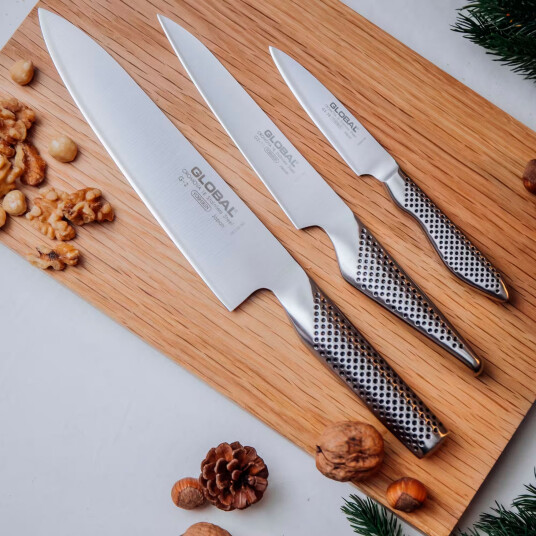 Global Knivsett 3 deler + knivveske for 11 kniver