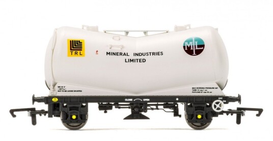 Hornby V Tank Wagon "Mineral Industries Ltd" R6771 Hornby V Tank Wagon "Mineral Industries Ltd" R6771
