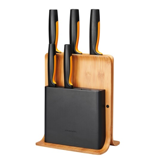 Fiskars Functional Form knivblokk i bambus med 5 kniver 6 deler 1597202 1673864 Fiskars Functional Form knivblokk i bambus med 5 kniver 6 deler 1597202 1673864