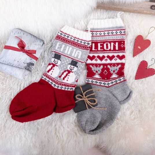 Bluum Strik Strikk Julestrømper Snømann og Rudolf - garnpakke i Bluum Pure Eco Baby Wool