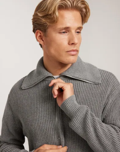 Brand Island Ceasar Half Zip Knit Strikkegensere Grå