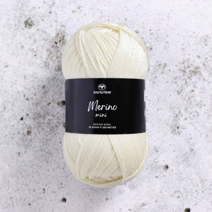 Svarta Fåret Merino Minigarn 105 Vaniljekrans Svarta Fåret Merino Minigarn 105 Vaniljekrans