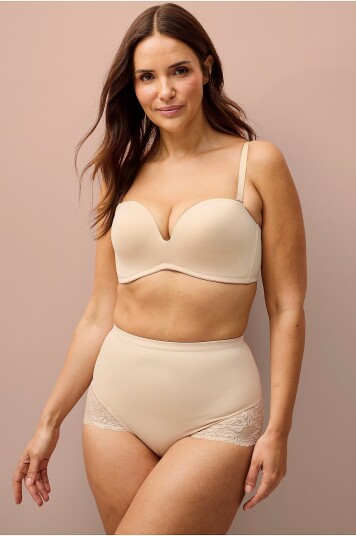 Ellos Collection Shapingtruser med blondedetaljer medium støtte Natur