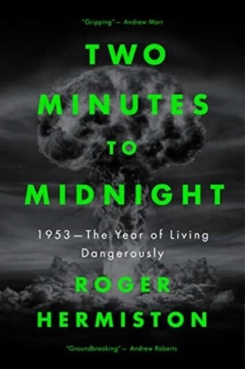 Two Minutes To Midnight Av Roger Hermiston