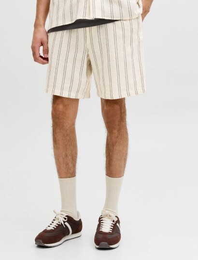 Jack & Jones Jpstjaiden Coba Stripe Jog Shorts Reg Sn   Cream   XL
