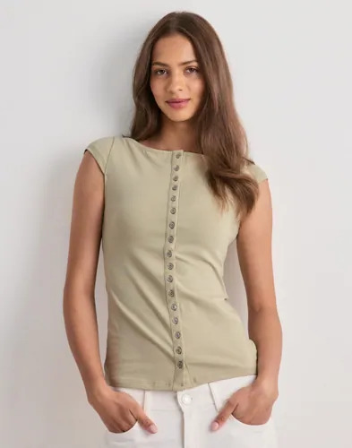 Nelly   Grønn   Front Button Tee