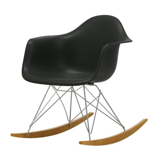 Vitra Vitra Eames Plastic RAR Lenestol Sort Svart/Gyllen Lønn Vitra Vitra Eames Plastic RAR Lenestol Sort Svart/Gyllen Lønn