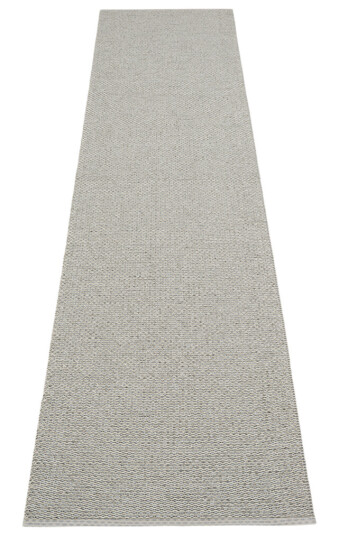 Pappelina Svea matte varmgrå granit 70x320 cm Pappelina Svea matte varmgrå granit 70x320 cm