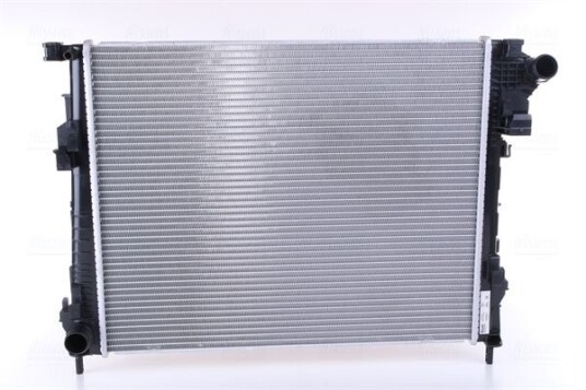 Radiator NISSENS 63122