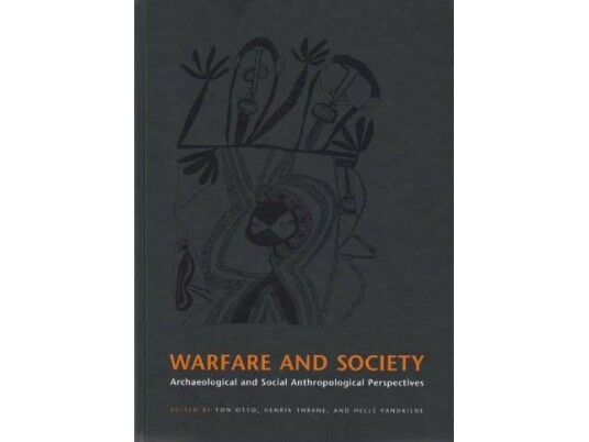 Warfare And Society | Språk: Engelsk
