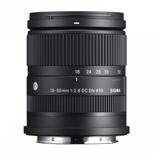 Sigma 18-50MM F/2.8 DC DN C L-fatning Liten, lett og lyssterk normalzoom