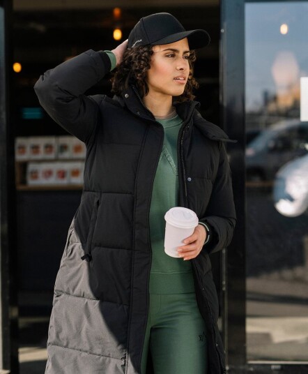 Twentyfour Mode Ada Long Parkas Dame Svart 48 Twentyfour Mode Ada Long Parkas Dame Svart 48