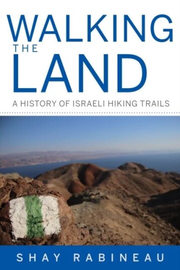Walking The Land Av Shay Rabineau