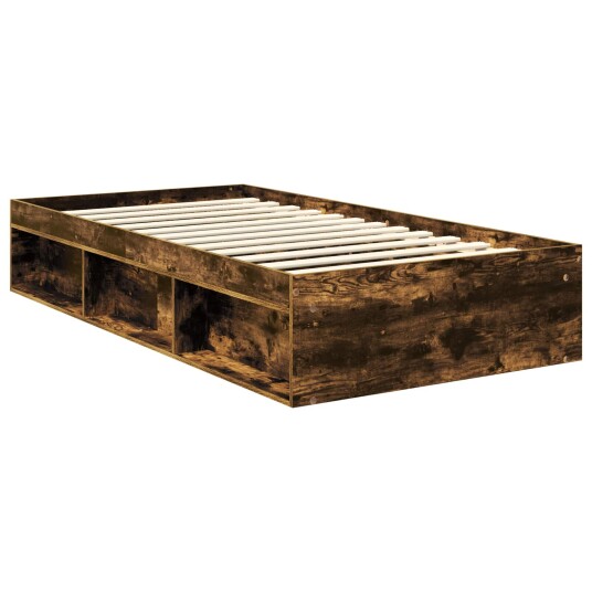  Sengestamme med hodegjerde Røkt eik 100 x 200 cm Massiv furu