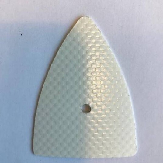 KALESJEHJERTE TREKANT MED 4 MM HULL HVIT KALESJEHJERTE TREKANT MED 4 MM HULL HVIT