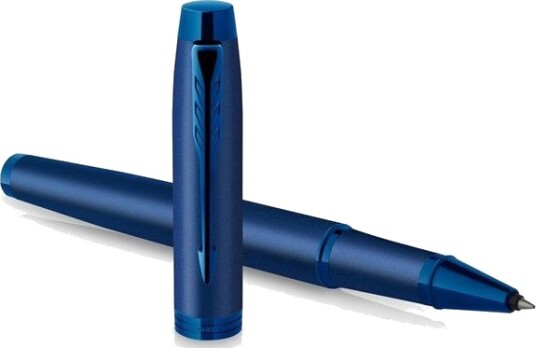 Parker IM Monochrome Rollerball Pen  Blå Finish and Trims  Fine Point with Svart Ink  Gift Box