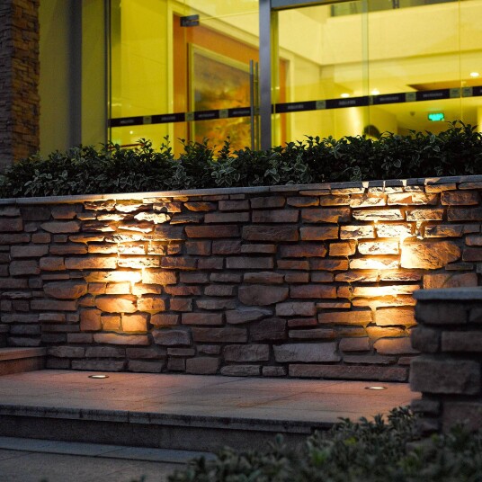 Lucande LED-bakkespot svingbar, IP67, rund Lucande LED-bakkespot svingbar, IP67, rund