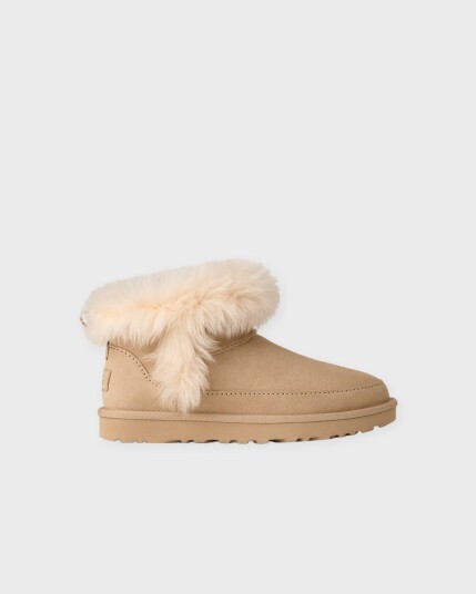 UGG W Classic Ultra Mini Chalet - Cream - 40
