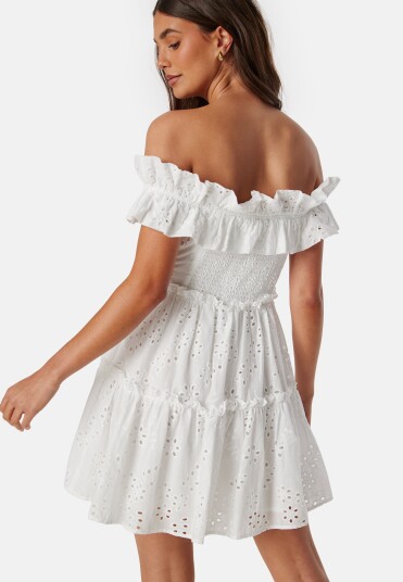 Bubbleroom Occasion Flounce off shoulder dress White L